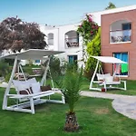 מלון Costa Luvi Bodrum