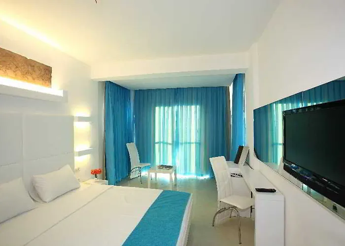 酒店 Costa Luvi Bodrum 4*