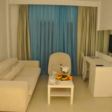 Costa Luvi Bodrum فندق 4*