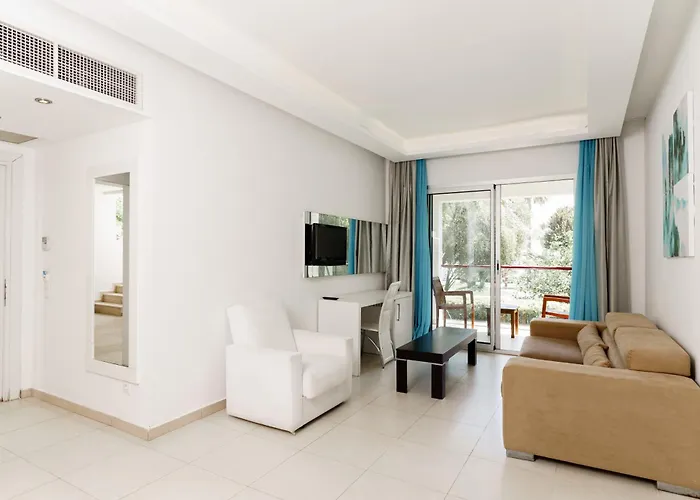 Costa Luvi Bodrum Szálloda 4*